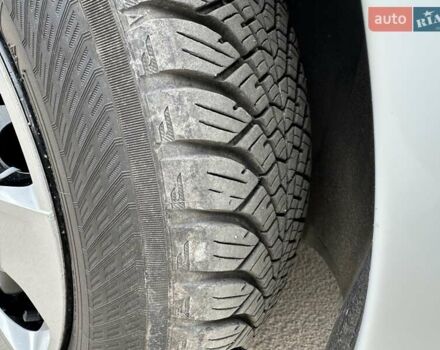 Рено Зое 2020 в Бердичеве на Automoto.ua Белый Рено Зое, объемом двигателя 0 л и пробегом 25 тыс. км за 13400 $, фото 15 на Automoto.ua