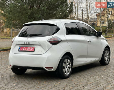 Белый Рено Зое, объемом двигателя 0 л и пробегом 28 тыс. км за 12500 $, фото 14 на Automoto.ua
