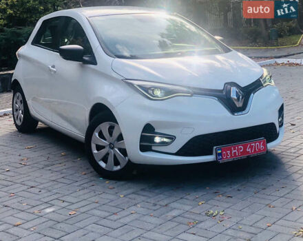 Белый Рено Зое, объемом двигателя 0 л и пробегом 38 тыс. км за 11999 $, фото 26 на Automoto.ua