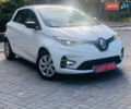 Белый Рено Зое, объемом двигателя 0 л и пробегом 38 тыс. км за 11999 $, фото 26 на Automoto.ua