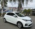 Белый Рено Зое, объемом двигателя 0 л и пробегом 68 тыс. км за 13000 $, фото 1 на Automoto.ua