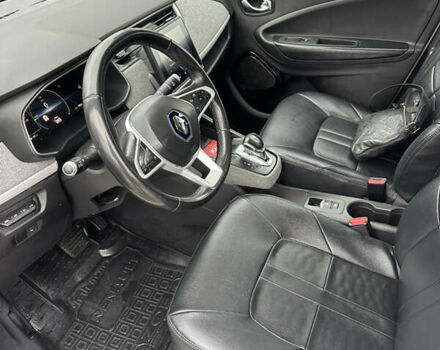 Белый Рено Зое, объемом двигателя 0 л и пробегом 88 тыс. км за 12300 $, фото 19 на Automoto.ua