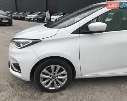 Белый Рено Зое, объемом двигателя 0 л и пробегом 40 тыс. км за 13790 $, фото 21 на Automoto.ua