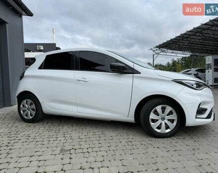 Белый Рено Зое, объемом двигателя 0 л и пробегом 36 тыс. км за 12900 $, фото 4 на Automoto.ua