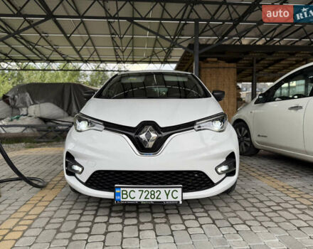 Белый Рено Зое, объемом двигателя 0 л и пробегом 36 тыс. км за 12900 $, фото 41 на Automoto.ua