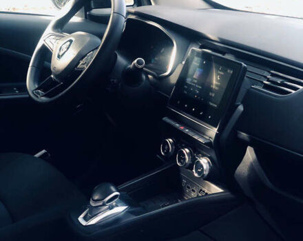Белый Рено Зое, объемом двигателя 0 л и пробегом 38 тыс. км за 11999 $, фото 18 на Automoto.ua