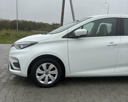 Белый Рено Зое, объемом двигателя 0 л и пробегом 15 тыс. км за 12700 $, фото 14 на Automoto.ua