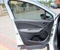 Білий Рено Зое, об'ємом двигуна 0 л та пробігом 65 тис. км за 14000 $, фото 24 на Automoto.ua