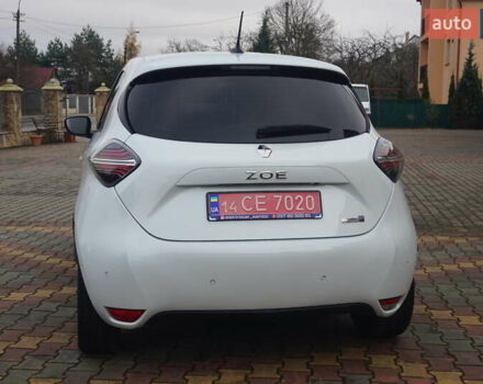 Белый Рено Зое, объемом двигателя 0 л и пробегом 122 тыс. км за 13000 $, фото 10 на Automoto.ua