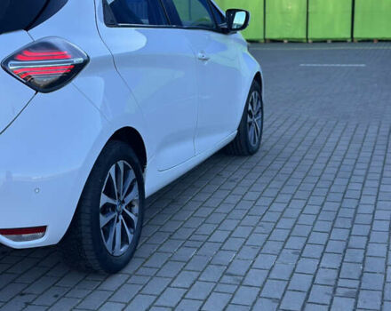 Белый Рено Зое, объемом двигателя 0 л и пробегом 90 тыс. км за 11800 $, фото 9 на Automoto.ua