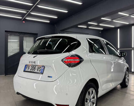Белый Рено Зое, объемом двигателя 0 л и пробегом 46 тыс. км за 12150 $, фото 8 на Automoto.ua