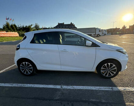 Белый Рено Зое, объемом двигателя 0 л и пробегом 74 тыс. км за 13499 $, фото 38 на Automoto.ua