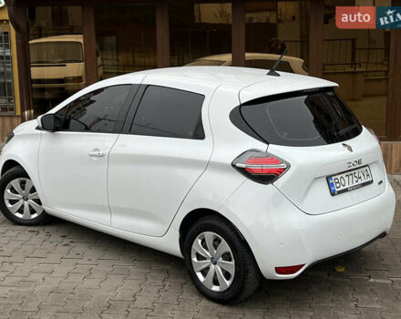 Белый Рено Зое, объемом двигателя 0 л и пробегом 31 тыс. км за 11999 $, фото 12 на Automoto.ua