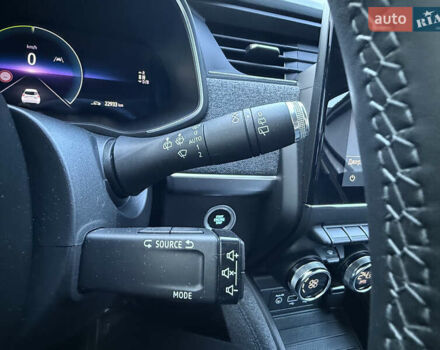 Білий Рено Зое, об'ємом двигуна 0 л та пробігом 23 тис. км за 13150 $, фото 44 на Automoto.ua