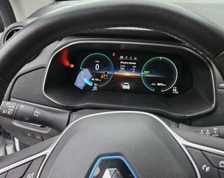 Белый Рено Зое, объемом двигателя 0 л и пробегом 28 тыс. км за 11800 $, фото 22 на Automoto.ua
