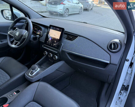 Білий Рено Зое, об'ємом двигуна 0 л та пробігом 23 тис. км за 13150 $, фото 17 на Automoto.ua