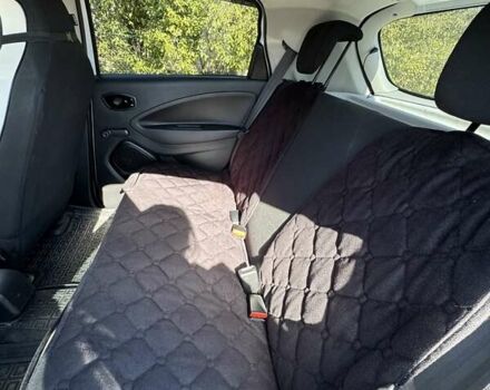 Білий Рено Зое, об'ємом двигуна 0 л та пробігом 41 тис. км за 13200 $, фото 10 на Automoto.ua