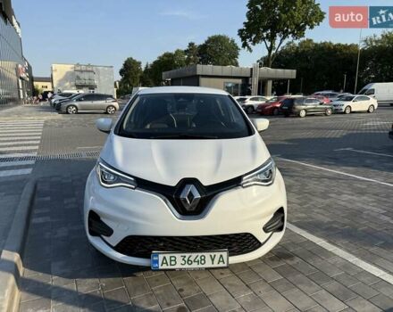 Белый Рено Зое, объемом двигателя 0 л и пробегом 70 тыс. км за 11800 $, фото 1 на Automoto.ua