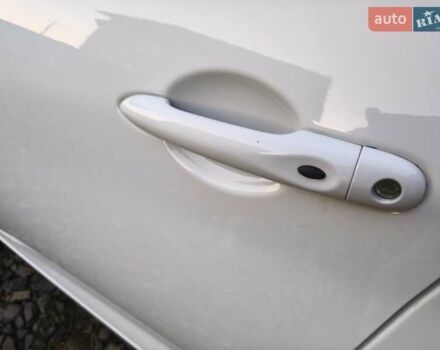 Білий Рено Зое, об'ємом двигуна 0 л та пробігом 98 тис. км за 10950 $, фото 38 на Automoto.ua