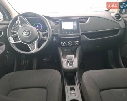 Білий Рено Зое, об'ємом двигуна 0 л та пробігом 108 тис. км за 11499 $, фото 6 на Automoto.ua