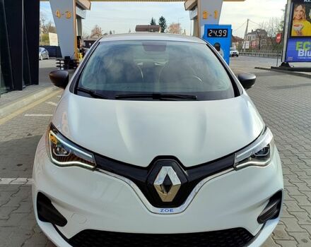 Белый Рено Зое, объемом двигателя 80 л и пробегом 78 тыс. км за 11850 $, фото 5 на Automoto.ua
