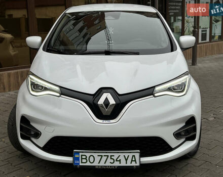 Белый Рено Зое, объемом двигателя 0 л и пробегом 31 тыс. км за 11999 $, фото 4 на Automoto.ua