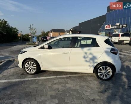 Белый Рено Зое, объемом двигателя 0 л и пробегом 70 тыс. км за 11800 $, фото 6 на Automoto.ua