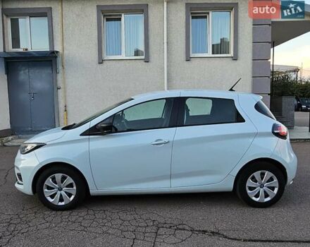 Белый Рено Зое, объемом двигателя 0 л и пробегом 85 тыс. км за 11999 $, фото 5 на Automoto.ua