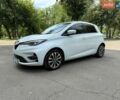 Белый Рено Зое, объемом двигателя 0 л и пробегом 124 тыс. км за 13900 $, фото 1 на Automoto.ua