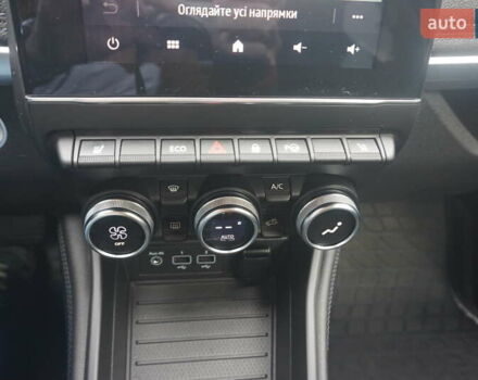 Белый Рено Зое, объемом двигателя 0 л и пробегом 122 тыс. км за 13000 $, фото 34 на Automoto.ua