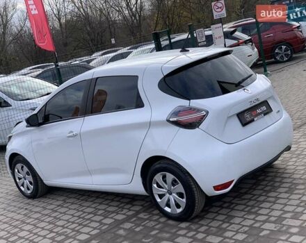Белый Рено Зое, объемом двигателя 0 л и пробегом 66 тыс. км за 12499 $, фото 18 на Automoto.ua