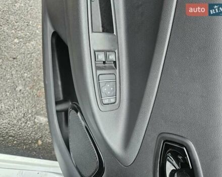 Белый Рено Зое, объемом двигателя 0 л и пробегом 28 тыс. км за 11800 $, фото 9 на Automoto.ua