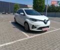 Белый Рено Зое, объемом двигателя 0 л и пробегом 73 тыс. км за 12450 $, фото 19 на Automoto.ua