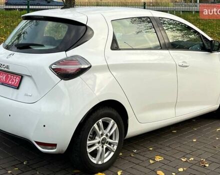 Белый Рено Зое, объемом двигателя 0 л и пробегом 52 тыс. км за 12200 $, фото 3 на Automoto.ua