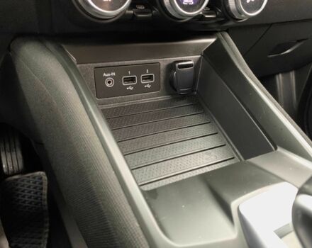 Білий Рено Зое, об'ємом двигуна 0 л та пробігом 47 тис. км за 12499 $, фото 17 на Automoto.ua