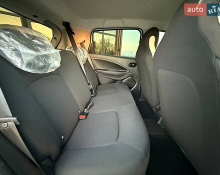 Белый Рено Зое, объемом двигателя 0 л и пробегом 92 тыс. км за 11499 $, фото 24 на Automoto.ua