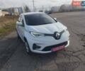 Белый Рено Зое, объемом двигателя 0 л и пробегом 56 тыс. км за 13500 $, фото 1 на Automoto.ua