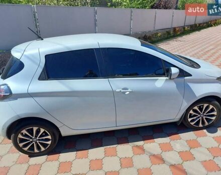 Белый Рено Зое, объемом двигателя 0 л и пробегом 112 тыс. км за 13300 $, фото 6 на Automoto.ua