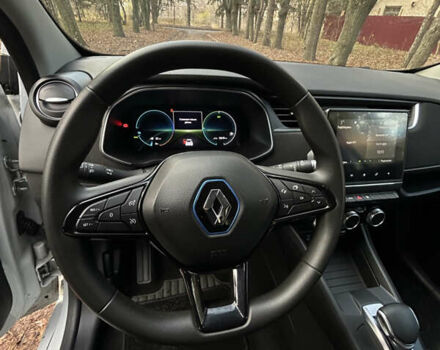 Белый Рено Зое, объемом двигателя 0 л и пробегом 58 тыс. км за 11780 $, фото 16 на Automoto.ua
