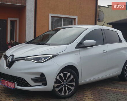 Белый Рено Зое, объемом двигателя 0 л и пробегом 122 тыс. км за 13000 $, фото 1 на Automoto.ua