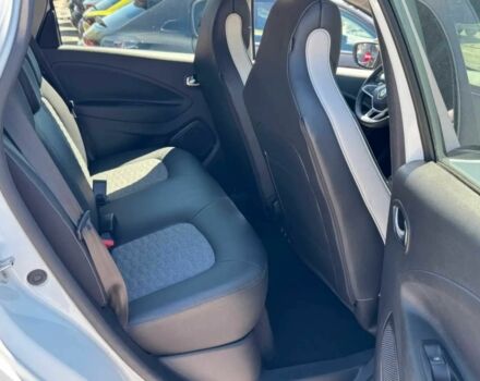 Белый Рено Зое, объемом двигателя 0 л и пробегом 44 тыс. км за 8000 $, фото 8 на Automoto.ua