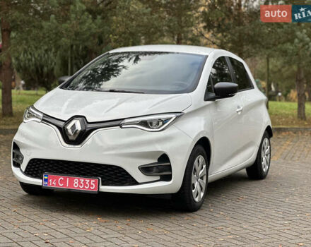 Белый Рено Зое, объемом двигателя 0 л и пробегом 28 тыс. км за 12500 $, фото 5 на Automoto.ua