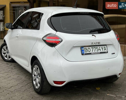 Белый Рено Зое, объемом двигателя 0 л и пробегом 31 тыс. км за 11999 $, фото 10 на Automoto.ua