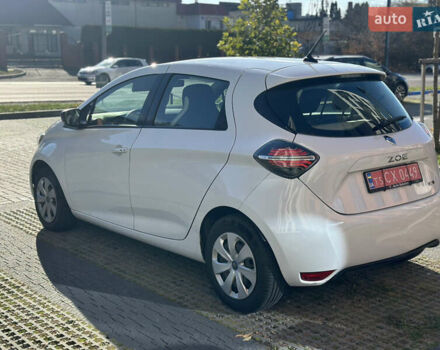 Белый Рено Зое, объемом двигателя 0 л и пробегом 45 тыс. км за 12000 $, фото 5 на Automoto.ua