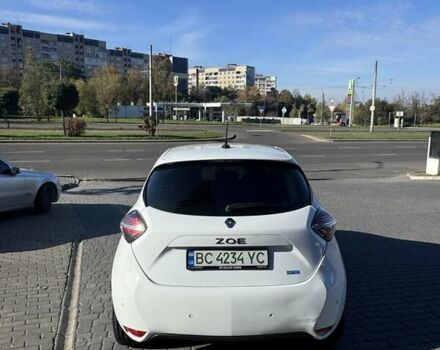 Белый Рено Зое, объемом двигателя 0 л и пробегом 78 тыс. км за 12200 $, фото 3 на Automoto.ua
