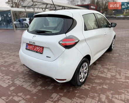 Белый Рено Зое, объемом двигателя 0 л и пробегом 116 тыс. км за 11499 $, фото 6 на Automoto.ua