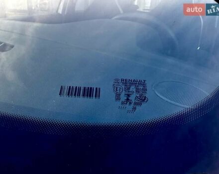 Белый Рено Зое, объемом двигателя 0 л и пробегом 86 тыс. км за 10850 $, фото 33 на Automoto.ua