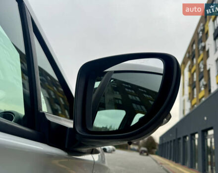 Белый Рено Зое, объемом двигателя 0 л и пробегом 55 тыс. км за 13300 $, фото 16 на Automoto.ua