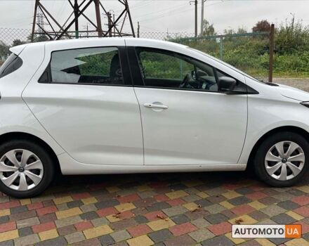 Белый Рено Зое, объемом двигателя 52 л и пробегом 85 тыс. км за 14000 $, фото 7 на Automoto.ua