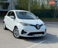 Белый Рено Зое, объемом двигателя 0 л и пробегом 74 тыс. км за 12999 $, фото 1 на Automoto.ua
